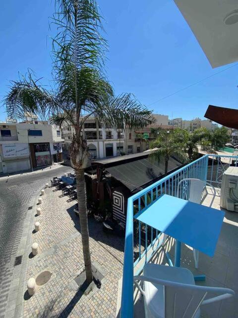 2 Bedroom Apt In Ermou 4 Minute Walk Beach 拉纳卡 外观 照片