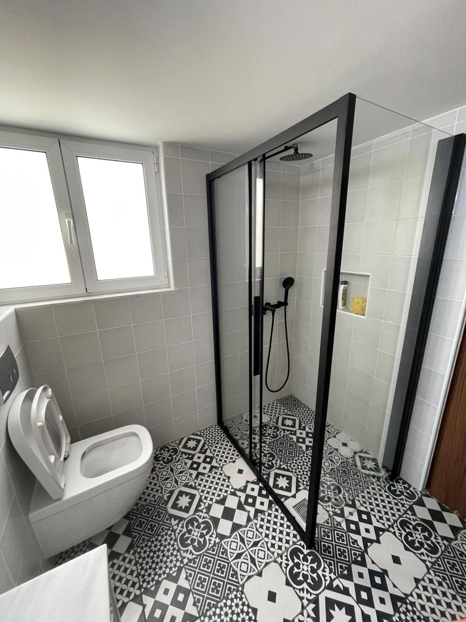 2 Bedroom Apt In Ermou 4 Minute Walk Beach 拉纳卡 外观 照片